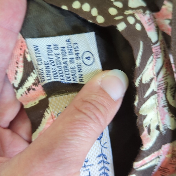 Life Style Floral Skirt with Embroidered Embellishments - size 4 - Picture 5 of 7